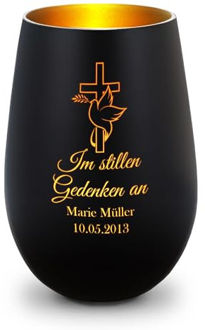 GRAVURZEILE Deko Windlicht aus Glas mit Gravur - Im Stillen Gedenken - Personalisiert mit Namen & Datum - Grabschmuck und Grabkerze - Trauerlicht zur Beerdigung oder als Andenken - Schwarz/Gold
