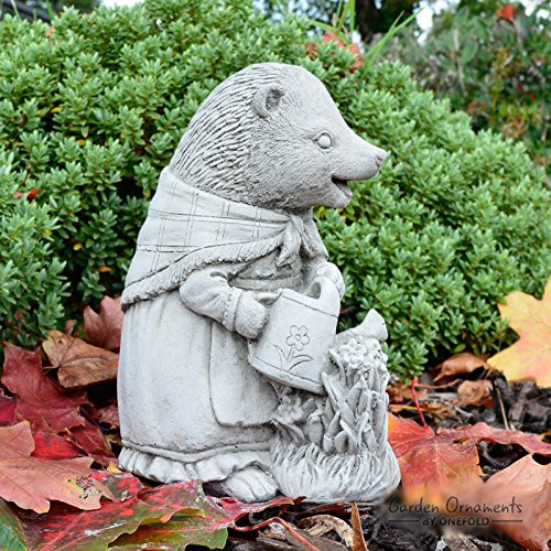 ONEFOLD Mrs Tiggly-Winkle Statue, Beatrix Potter Hand Cast Stone Ornament for Garden, Outdoor Garden Sculpture, Durable, Weatherproof