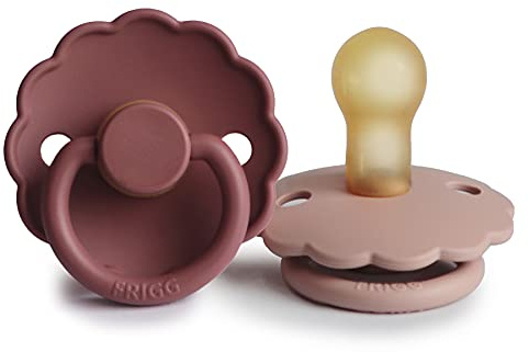 FRIGG Daisy látex chupete 2-Pack | Chupete de goma natural | Fabricado en Dinamarca | Sin BPA | Tetina simétrica tipo cereza | (Blush/Woodchuck, Talla 1 (0-6 Meses))