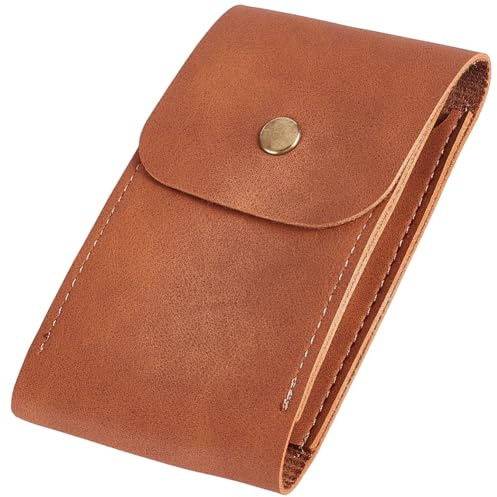 CALFOVERA Étui à Cartes en Cuir Synthétique Marron Étui à Cartes à Jouer Simple Pochette Multifonction Compatible avec Bouton Pression pour Poker Bridge Jeux de Société Accessoire de Voyage