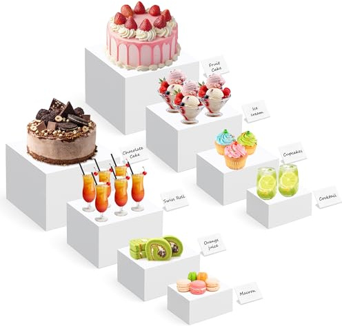 AUORUSI Set di 8 Alzate per Buffet in Acrilico con Mini Cartelli da Tavolo, Bianchi Cubi in Acrilico per Esposizione con Base Cava, Adatti per Buffet, Matrimoni e Riunioni di Famiglia