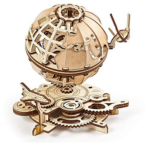 UGEARS Globo Puzzle 3D in Legno - Regalo per la Festa del Papà Kit di Costruzione in Legno Rotante - Globo Meccanico con Navetta e Sputnik - Kit Modello in Legno Autoassemblante per Adulti