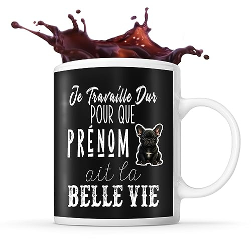 Planetee Tasse Bouledogue Français Je travaille dur Prénom Nom Personnalisable | Mug Café Thé Idée Cadeau Personnalisé Homme Femme Original pour propriétaire de chien