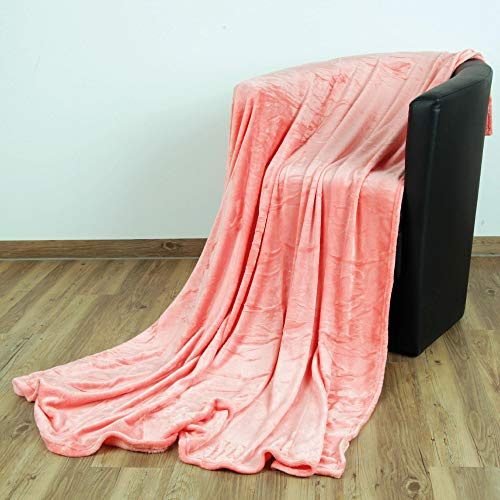 Bestlivings Kuscheldecke Celina 130x170 cm – Flauschige Sofadecke in Lachs | 220g/m² Mikrofaser, beidseitig gleich weich und flauschig – ideal für Sofa, Couch und Bett, wärmend, leicht, 30°C waschbar