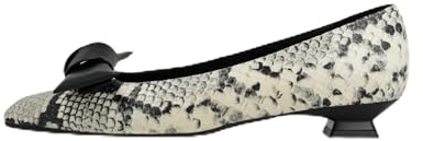 Lodi Zapatos de salón para Mujer. Diseño Sencillo y Elegante. Piel Efecto Animal Print. Detalle de Lazo Acolchado. Tacón de 2.5 cm. Punta Afilada y Escote Redondeado. Serie BED5527. Fabricado en ESPA
