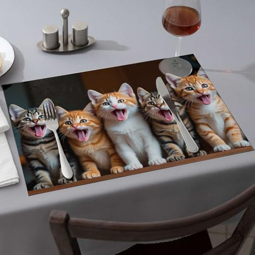 Tovagliette all'americana gialle con cinque gattini che miagolano insieme. Tovagliette da pranzo tovagliette piatti decorativi (4 pezzi)