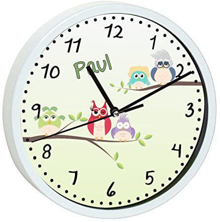 CreaDesign, Wanduhr für Kinderzimmer Eulenfamilie, Kinderuhr weiß mit Quarz Uhrwerk, personalisiert mit Name, Durchmesser 19,5 cm