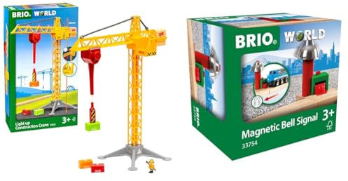 BRIO World 33835 Großer Baukran mit Licht - Zubehör für die BRIO Holzeisenbahn & World 33754 - Magnetisches Glockensignal – Eisenbahnzubehör Holzeisenbahn