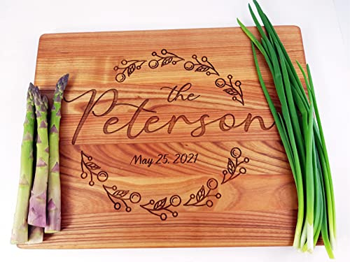Tagliere Fatto a Mano Personalizzato - con Ciliegie | Tagliere da Cucina Professionale | Tagliere da Cucina Legno | Personalizzata Idea Regalo | Regale di Nozze, Compleanno di Algis Crafts