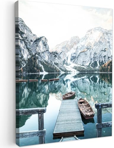 MuchoWow© Wandbilder Wohnzimmer Wanddeko Schlafzimmer Zimmerdeko | 60x80 cm - Wandgemälde Zimmer Deko auf Wand Dekoration Wall Art Natur - Berge - Schnee - Wald - Boot