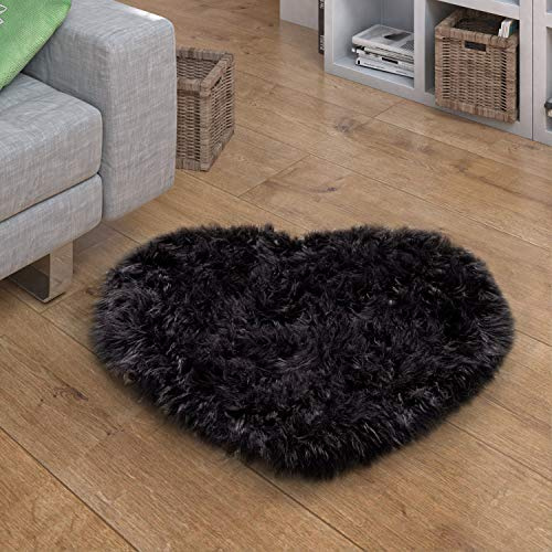 Paco Home Kunstfell Fellteppich Imitat Sitzkissen Herzform Rund Verschiedene Formen Schwarz, Grösse:80x75 cm Herz-Form