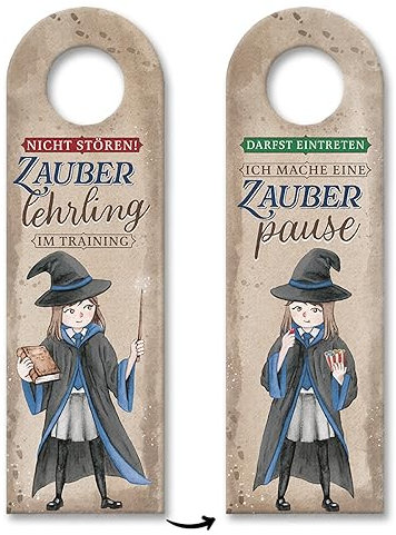 Zauberlehrling im Training Türhänger mit Zauberschülerin in blau für Zauberer und Hexen Geburtstag Haus Türanhänger Türschild Schüler einer Zauberschule Spruch Wappen Schuluniform Fantasy Hexe