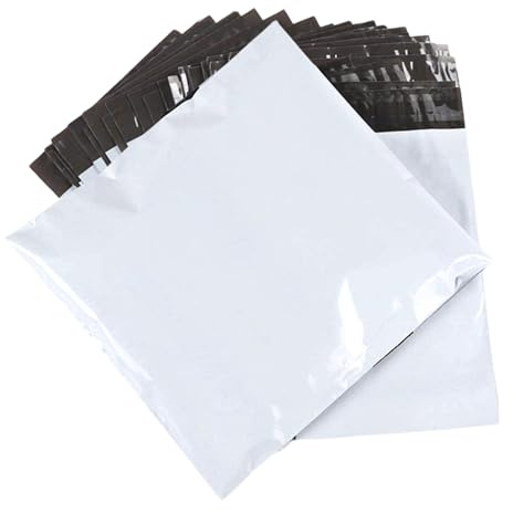 100 Weißer Versandbeutel 20x30 cm. Versandtaschen Opaque Weiße Kunststoffbeutel mit Selbstklebung, Wasserfest & Reißfest für Kleidung, Bücher, Schuhe & Pakete