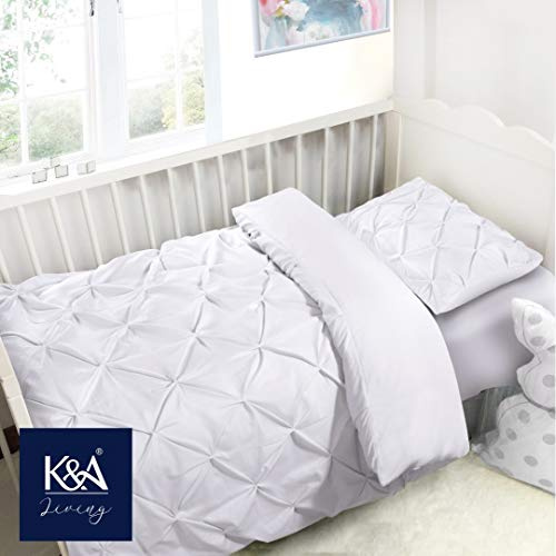 K&A® Bettwäsche-Set für Kinderbett mit Biesen, mit Reißverschluss, inklusive Kissenbezug, ultraweiche gebürstete Mikrofaser, pflegeleicht und maschinenwaschbar (Weiß, 120 x 150 cm)