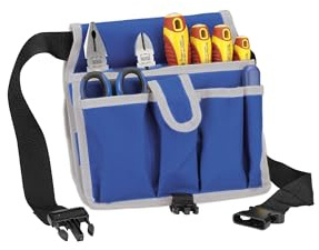 Lot de 9 haches isolées dans un sac en nylon, avec protection électrique, idéales pour les travaux d'entretien et de sécurité industrielle.