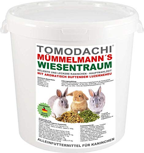 Tomodachi Kaninchenfutter, Komplettnahrung, Raufutter, Kaninchen Hauptfutter, aromatisches Luzerneheu, Kräuter, Löwenzahn, leckeres Gemüse, Körner, Kerne, Saaten, Mümmelmanns Wiesentraum 2kg Eimer