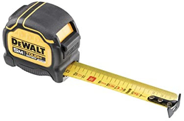 DeWALT TOUGHSERIES™ - Cinta métrica de 5 m (ancho 32 mm) (solo métrica) Rip-Shield; revestimiento de hoja que proporciona una mayor durabilidad, carcasa ultra resistente que mantiene la cinta segura y