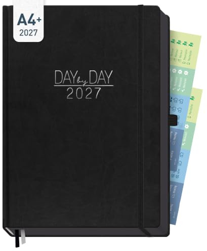 Häfft® Organizer Day by Day Maxi Tageskalender 2027 A4+ Schwarz | Größer als A4, 1 Tag 1 Seite - Terminplaner & Praxisplaner mit 30-Minuten-Takt, 3 Spalten, Hardcover mit edler Lederoptik