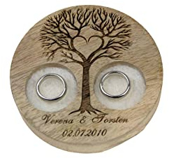 Ringkissen Holz Gravur Baum mit Herz