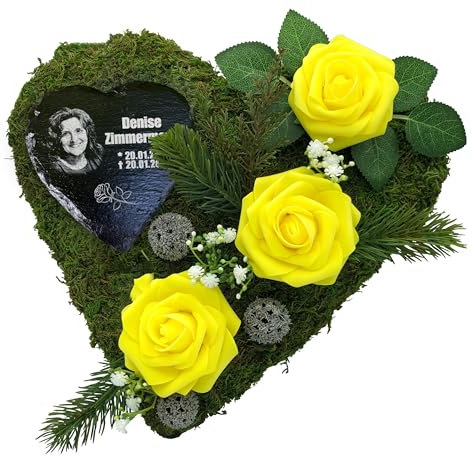Radami Grabgesteck Grab Gesteck Grabschmuck Grabaufleger Moosherz mit Schieferherz und personalisierter Gravur (Rosen GELB)