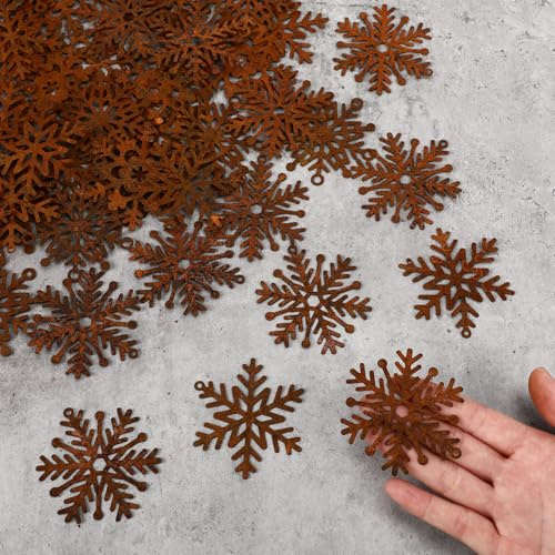 Vercraft 50 Pcs Christmas Rusty Snowflakes Metal Snowflake Decorations for Christmas Metal Snowflakes Ornaments for Winter Indoor Outdoor Xmas Tree Window Room Decorations (Delicate)