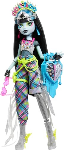 Monster High Frankie Stein Puppe mit glamourösem Monsterfest-Outfit und Festival-Zubehör wie Sacks, Bandposter, Statement-Tasche und mehr, HXH79