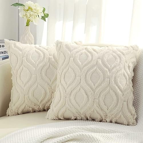 M&W Home Plüsch Kissenbezüge 2er-Set geometrisch weich Zierkissen Couchkissen doppelte Wellenlinie Sofakissen Dekokissen Kissenhülle Kurz Wollsamt Fellkissen modern Schlafzimmer Wohnzimmer