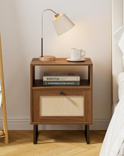 HEYZOEY Rattan Nachttisch,Moderner Boho Bauernhof Holz Nachttisch mit Schublade und offenem Regal,Gold Frame Beistelltisch für Schlafzimmer,Wohnzimmer,Büro(Braun)