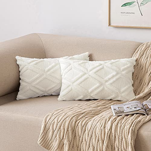 MIULEE Weihnachten 2er Set Kissenbezug Zierkissen Wolle Kissenbezüge Samt Fellkissen kissenhülle kuschelkissen Boho Deko Kissen Flauschig Sofakissen Dekokissen für Sofa Schlafzimmer 40x60 cm Milchweiß