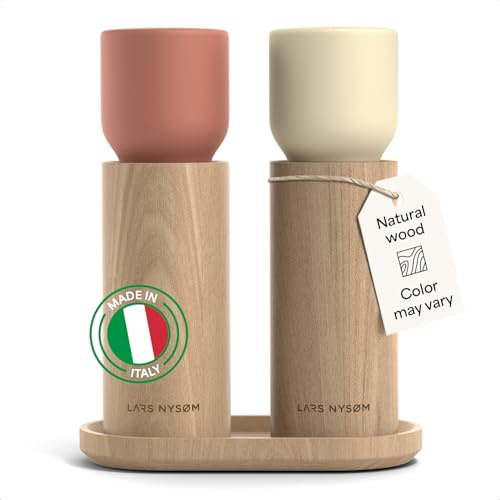 LARS NYSØM Moulin Sel et Poivre Manuel en Bois avec Plateau – Broyeurs Réglables en Céramique – Moulins Poivre Èlégant set en Hêtre pour Cuisine ou Table à manger