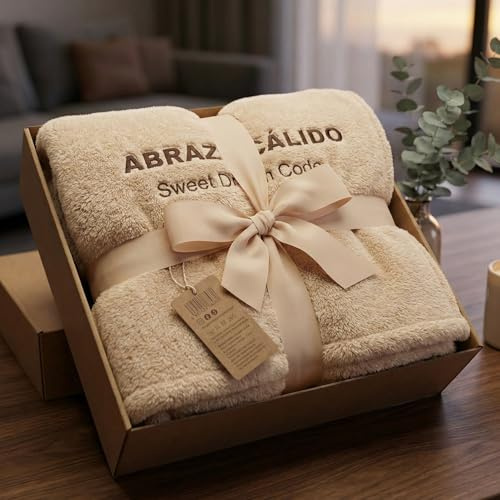 Sweet Dream Code Manta Sofá Grande Invierno (160x200cm) - Manta Pelo Borreguito Sherpa Suave y Packaging de Lujo Caja Regalo con Lazo cumpleaños, Decoración Hogar, Beige Arena