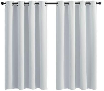 Bishilin Vorhänge Verdunkelnd Weiß, Gardinen Blickdicht 2er Set mit Ösen 86x114CM Modern Einfarbig Verdunklungsvorhänge Wohnzimmer Jugendzimmer Kinderzimmer