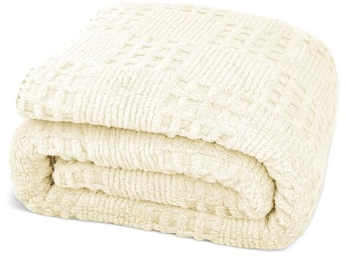TFCIOD Manta Mullida con Patrón Jacquard 3D, Manta Suave de Sofá, Mantas para Cama, Cobija Ligera para La Cama, El Sofá, Adecuada para Todas Las Estacioness (Blanco Roto, 150x200cm)