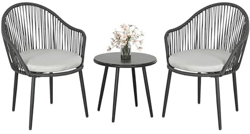 Outsunny 3-teilige Rattan Gartenmöbel-Set Sitzgruppe, Gartengarnitur mit 2 Gartenstühlen, Beistelltisch mit Hartglasplatte, Kissen, für Balkon, Terrasse, Stahl, Dunkelgrau