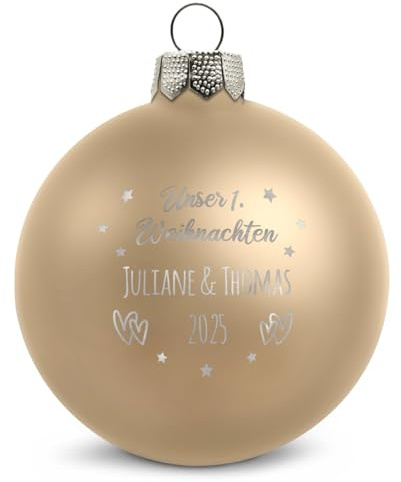 GRAVURZEILE Weihnachtskugel mit Gravur - Unser erstes Weihnachten - Personalisiert mit Namen & Jahr - Festliche Christbaumkugel für Paare als Weihnachtsdeko - Farbe: Beige Matt - Größe: 8 cm