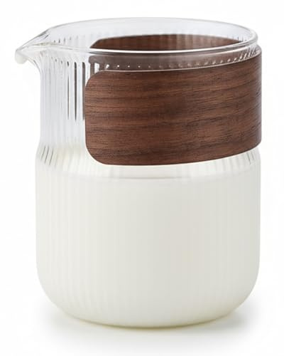 Holzwurm Milchkännchen klein 300ml - Glas Milchaufschäumer Kanne | mit Walnussmantel, inspirierendes Design Milk Jug für Kaffee, Tee vieles mehr (Transparent)