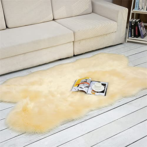 Tomifine Lammfell Schaffell Teppich Faux Fell Teppich Flauschig Kunstfell Teppiche Dekofell Unregelmäßig Bettvorleger Weiche Bodenmatte Sofa Matte (50 x 80 cm,Gelb c)