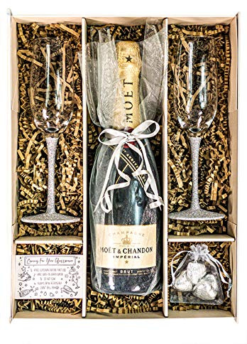 Sparkling Silver Moët & Chandon 75cl Gift Set Hamper With 2 Matching Sparkling Stem Champagne Flutes Fully Gift Boxed