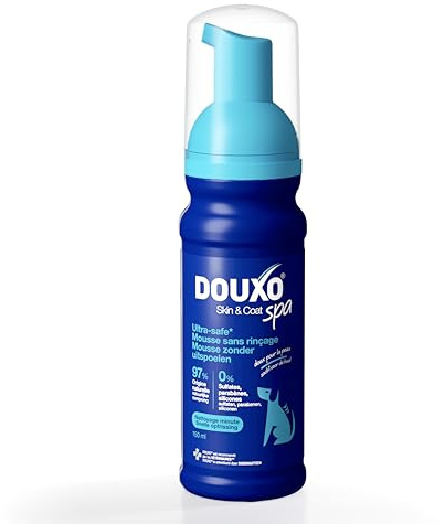 DOUXO Skin & Coat Spa - Ultra-Safe Mousse sans rinçage pour Chiens, 150 ML, nettoie et rafraîchit Le Poil en Toute sécurité, Laisse Le Pelage Doux, Brillant et agréablement parfumé, respecte la Peau.