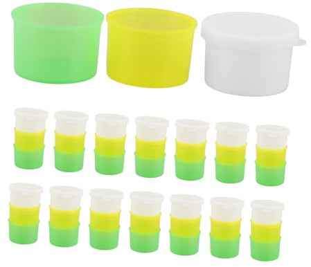 KICHOUSE 15 Uppsättningar Medicinkoppar med Lock Stapelbara Doseringskoppar för Flytande och Fast Medicin Återanvändbara Plastkoppar med Färgkod för Morgon Middag och Lämpliga för Sjukvård