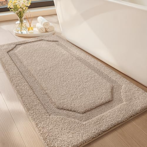 COLOR&GEOMETRY Badematte Badteppich rutschfest Waschbar, 61 x 152 cm Badezimmerteppich Lang Absorbierende Weiche Badvorleger, Badematte Beige für Badezimmer, Dusche, Badewanne, Waschküche