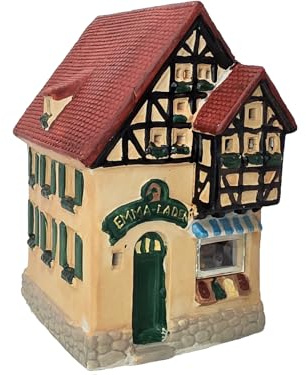 Tante Emma Laden Fachwerkhaus aus Porzellan – Windlicht Lichthaus Miniatur-Modell – B14 x T11 x H16 cm - detailreiche Haus Dekoration Teelichthalter Weihnachtsdorf Sammlerobjekt Dekohaus Geschenkidee