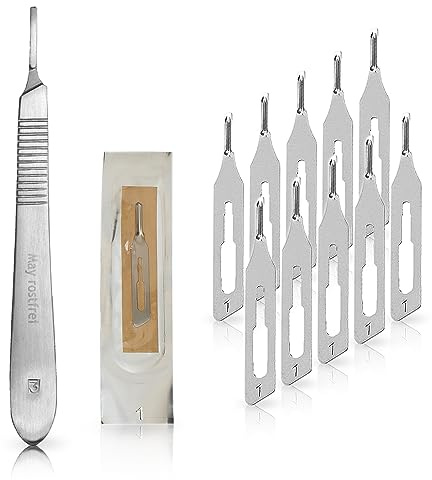 May Set: 10 Hohlmeißelklingen Fig. 1 & Halter flach | 10x sterile Hohlmeißelklingen Fig. 1 aus Karbonstahl inkl. Edelstahl-Halter mit flachem Griff