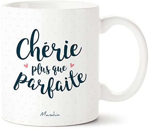 Manahia - Mug Chérie Plus que Parfaite - Cadeau Saint-Valentin - Romantique | Tasse message amour femme - Idée originale copine, épouse, anniversaire, Noël - Boîte cadeau kraft - Imprimée en France
