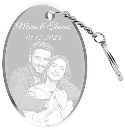MyPrezzie Foto Schlüsselanhänger personalisiert mit Gravur aus Acrylglas - Oval - Partner Liebesgeschenk - Fotogeschenk für Freundin, Freund, Mama, Papa - Geschenk für Geburtstag, Jahrestag