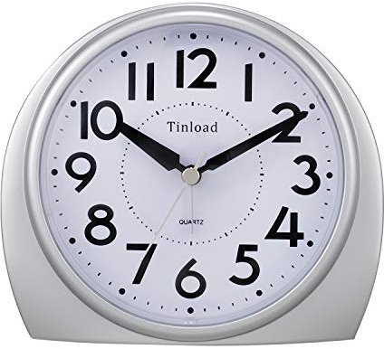 5.5 Zoll Silent Analog Wecker ohne Ticken, sanftes Aufwecken, Pieptöne, Lautstärke erhöhen, batteriebetriebene Schlummer- und Lichtfunktionen, einfaches Set,Silber