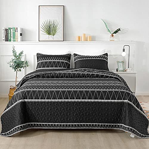 Andency Black Oversized Super King Plus Quilt Set, 3 Pieces Boho Lightweight Soft Striped Bedspread for All Season (128x120), Printed Bohemian Microfiber Reversible Coverlet Comforter Sets