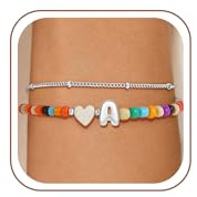 SLOONG Einschulung Geschenk - Armband mit Buchstaben für Frauen Mädchen | Vergoldet/Versilbert Bunte Perlen Armband Hypoallergen Armbänder Geburtstagsgeschenk Geschenke für Frauen Mädchen Kinder