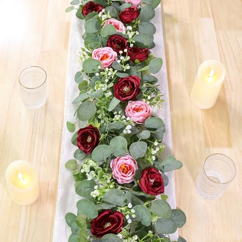 Betylifoy Künstliche Blumengirlande Hochzeit Eukalyptus Girlande 2 Stück, Blumengirlande Rot 180cm Kunstblumen Rosenrebe Girlanden Künstliche Pflanze für Hintergrund Party Dekor