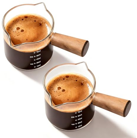 YARRAMATE Espresso Cups with Wood Handle, Clear Glass Espresso Accessories, Glass Measuring Cup with Dual Scale, Measuring Shot Cup with V-Shaped Spout, 3.4 OZ / 100 ML (2 Pack Double-Spout)